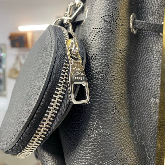 Louis Vuitton Bella Bucket Bag - Picture 5 of 11